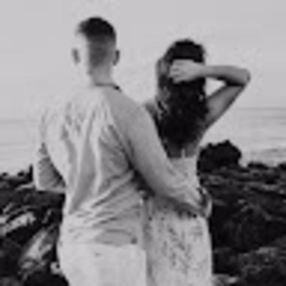 Profile Picture of Malina Gresens (@amg10884) on Poshmark