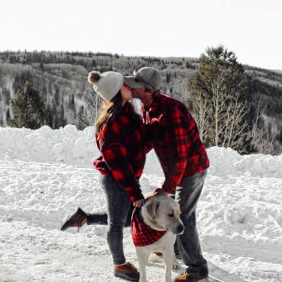 Profile Picture of Rachel Rowin (@rachrowin27) on Poshmark