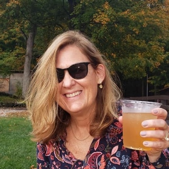 Profile Picture of Deb Graisser (@debgraisser) on Poshmark