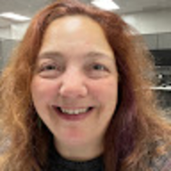 Profile Picture of Miranda Wagner (@wagmirandaner) on Poshmark