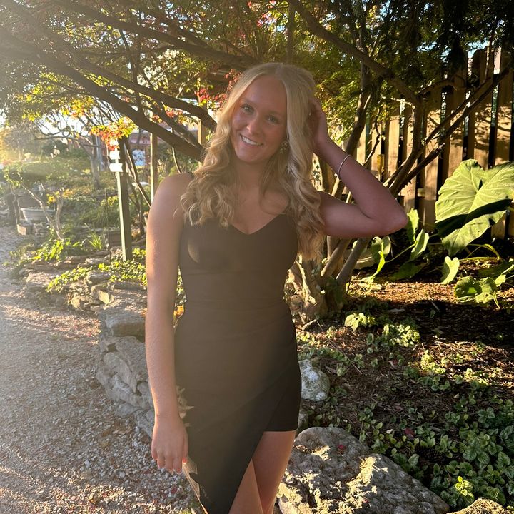 Profile Picture of jenna mack 💋 (@jenna.mack) on Tiktok