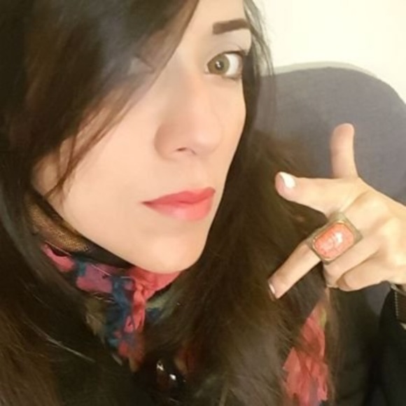 Sherry Sentieri - Poshmark Profile Picture of Sherry Sentieri (@sentmi286) on Poshmark