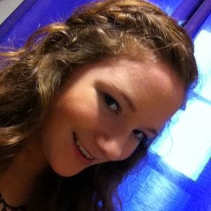 Profile Picture of Caroline Moore (@oneofthe2peopleonhere) on Myspace