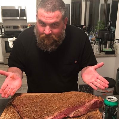 Profile Picture of Michael Vaillancourt (@MikeVtheGump) on Twitter