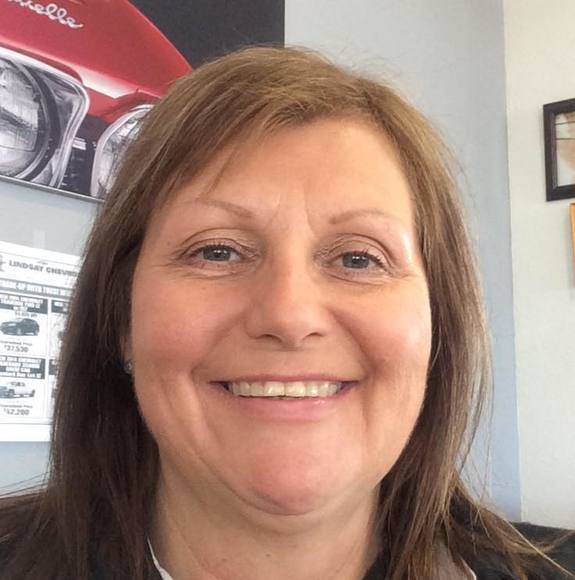 Profile Picture of Tina Mathes riesinger (@riesin17) on Poshmark