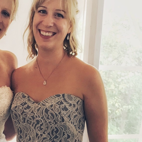 Profile Picture of *lindsey Kobow (@lakobow) on Poshmark