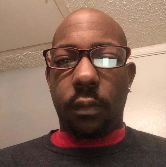 Profile Picture of Dwight Mcdowell (@dwightmcdowell) on Poshmark