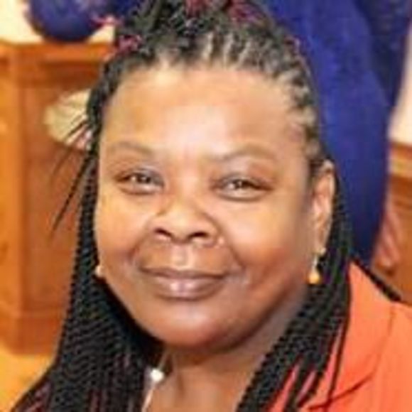 Profile Picture of Bonnie Peele (@bonniepeele0872) on Poshmark