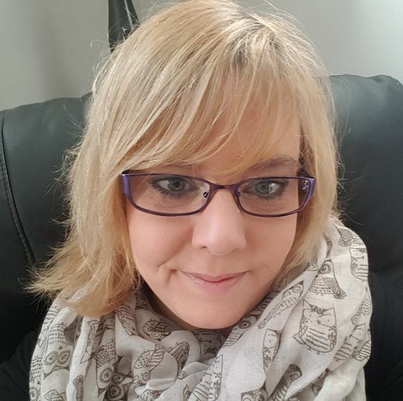 Profile Picture of Sandra Whaley (@sandrawhaley1) on Poshmark