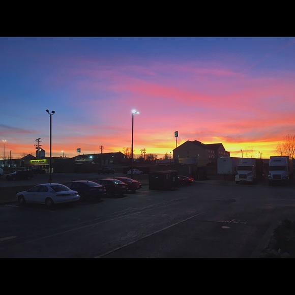 Profile Picture of Mario Giron (@mghgiron) on Poshmark