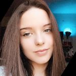 Profile Picture of a l e x i s (@_alexishutchison) on Instagram