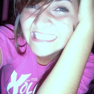 Profile Picture of Clarissa Crooks (@l0lll) on Myspace