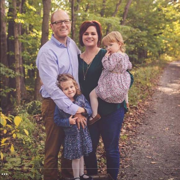 Renee Graykowski - Poshmark Profile Picture of Renee Graykowski (@rmg327) on Poshmark