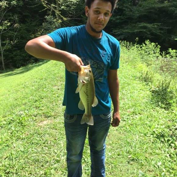 Profile Picture of Kevin Peck (@kevinpeck371) on Poshmark