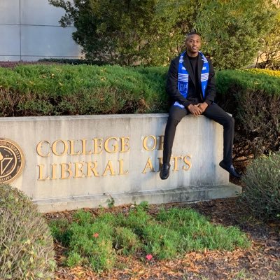 Profile Picture of Ladarius Smith (@_lilhead_) on Twitter