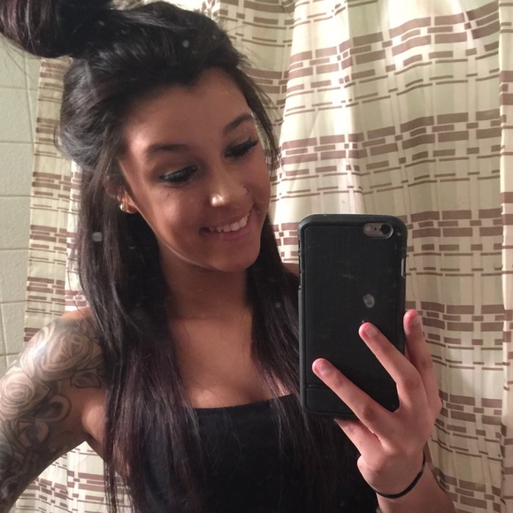 Profile Picture of Evin Walden (@evin_chase) on Poshmark