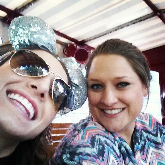 Profile Picture of Brittany Justh (@brittanyjusth) on Poshmark