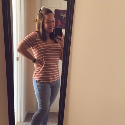 Profile Picture of Holly Byers (@ColleenByers67) on Twitter