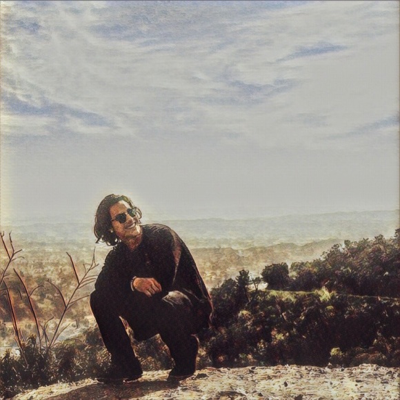 Profile Picture of Andrew Montano (@drewcrew128) on Poshmark