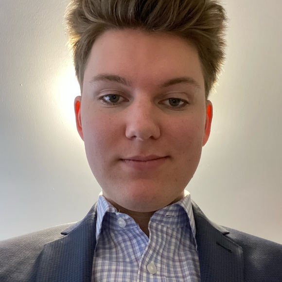 Profile Picture of Owen Pollock (@owenpollock) on Poshmark