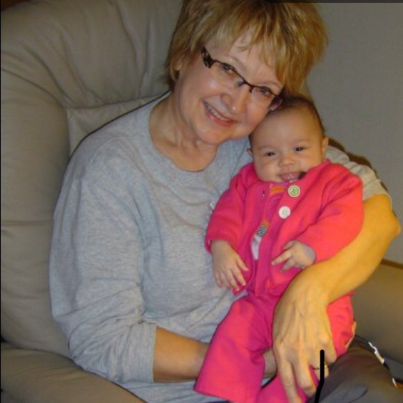 Profile Picture of Pam Davidson (@grammypammy760) on Poshmark