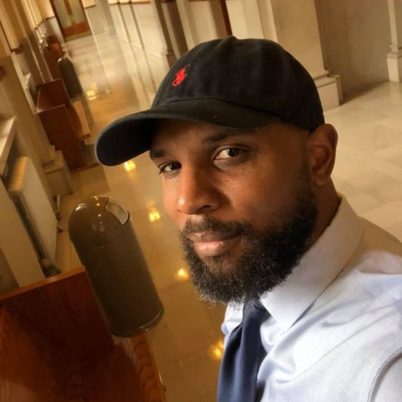 Profile Picture of Gregory Spight (@gregoryspight) on Poshmark