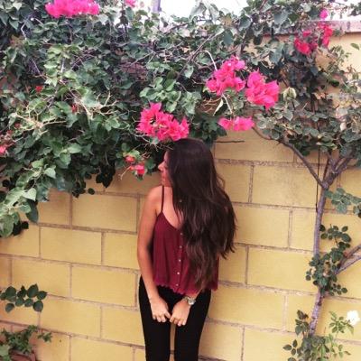 Profile Picture of Carmen Benitez (@carmenbenitez99) on Twitter