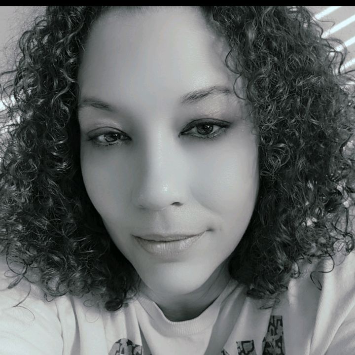 Profile Picture of Lynn (@al12180318) on Tiktok