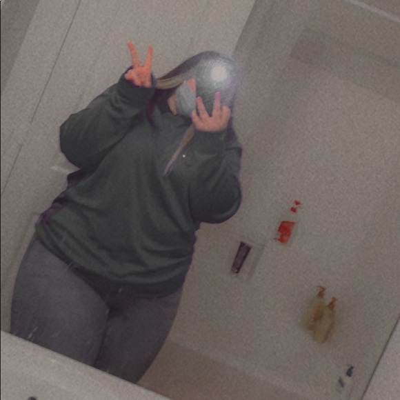 Madison Snedeger - Poshmark Profile Picture of Madison Snedeger (@snedeger107) on Poshmark