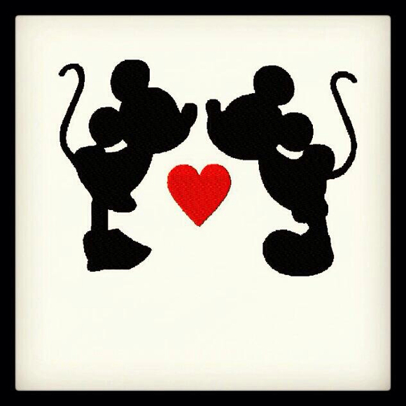 Profile Picture of Rosa Placito (@rplacito) on Poshmark