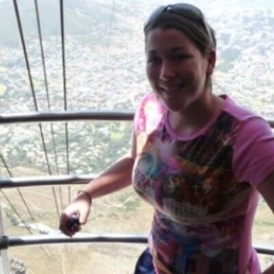 Profile Picture of Melanie Main (@main_melanie) on Twitter