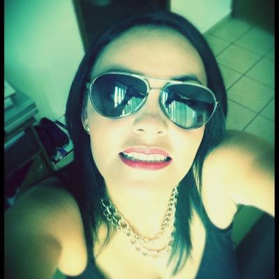 Profile Picture of Eva Rivas (@evarivas21) on Twitter