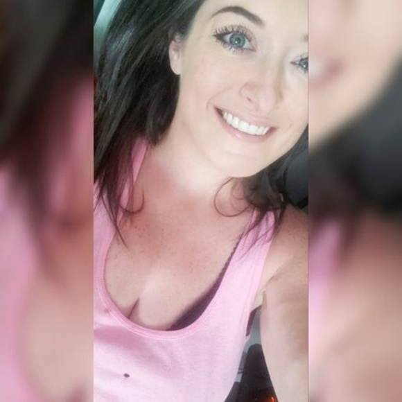 Profile Picture of Heather Gorum (@heather_gorum) on Poshmark