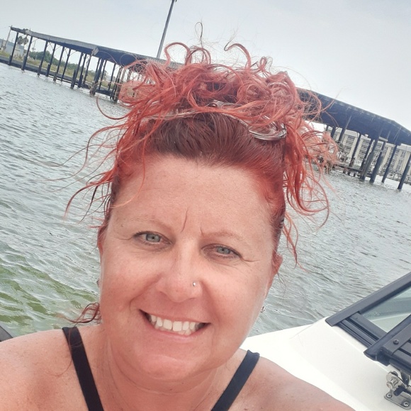 Profile Picture of Erica Perorazio (@eperorazio71) on Poshmark