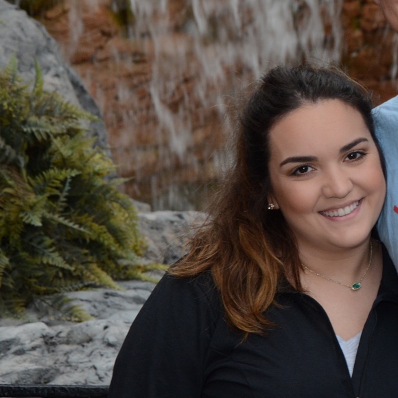 Paige Kastner - Poshmark Profile Picture of Paige Kastner (@paige_kastner) on Poshmark