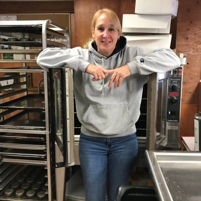 Profile Picture of Debinewton (@Debinewton3) on Twitter