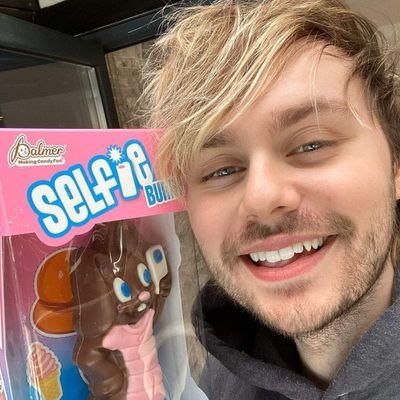 Profile Picture of JADE  🖤 (@stoff5sos) on Twitter