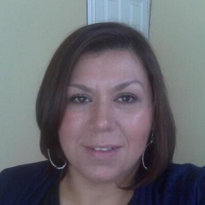 Profile Picture of Esther Hernández (@Stherdolphin) on Twitter