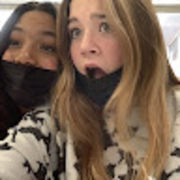 Profile Picture of Isabelle Kohman (@belle_kohman) on Poshmark