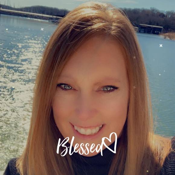 Profile Picture of Christy Perdaems (@christy0322) on Poshmark