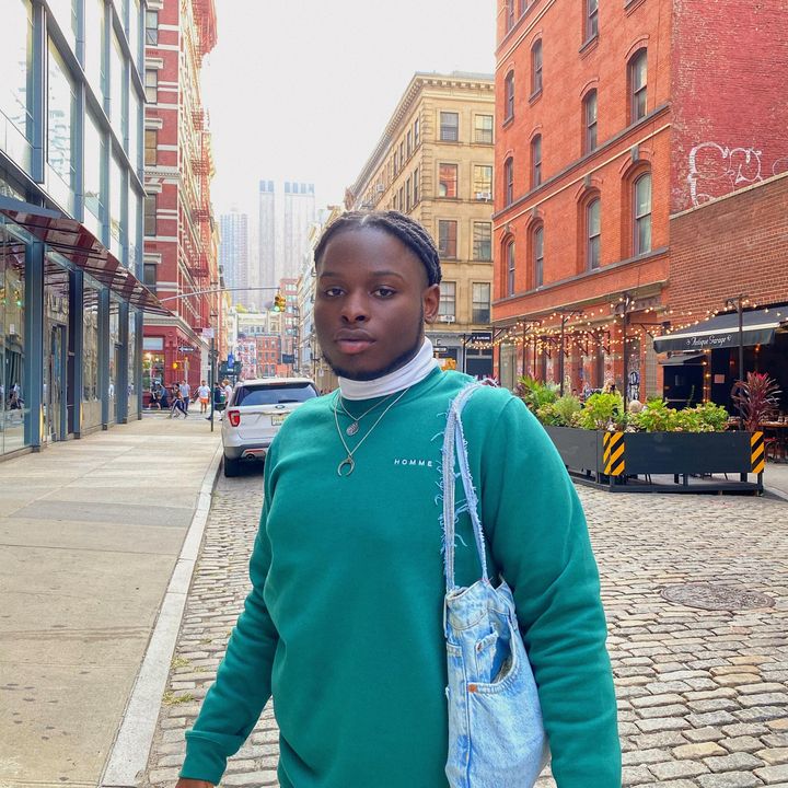 Profile Picture of Calen Razor (@byecalen) on Tiktok
