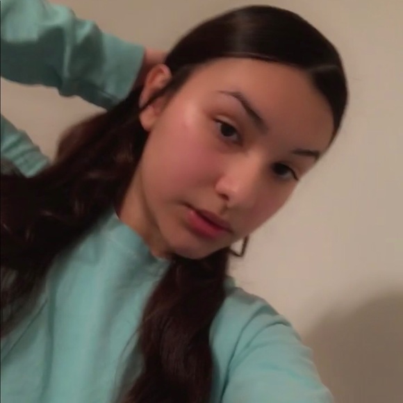 Nancy Barragan - Poshmark Profile Picture of Nancy Barragan (@prettyynancyyy) on Poshmark