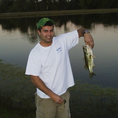 Profile Picture of Rob Reposa (@RobertHenryR) on Twitter
