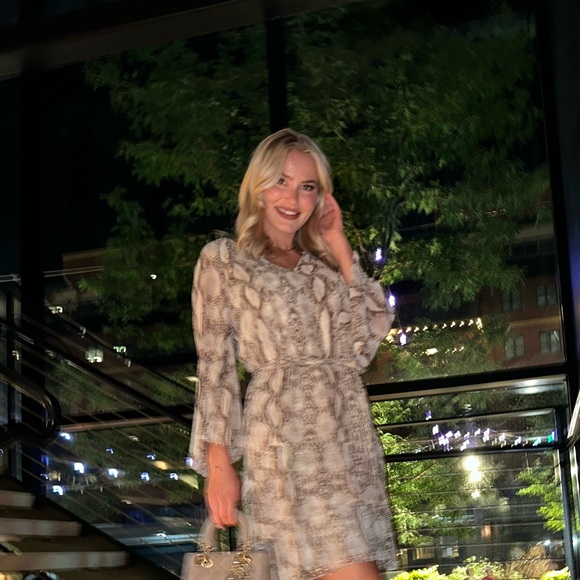 Profile Picture of Janelle Zimonick (@janellez96) on Poshmark