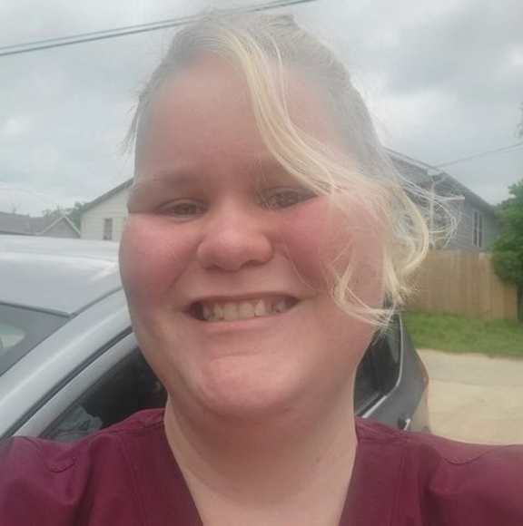 Profile Picture of Sophia Wilkins (@wilkins_sophia) on Poshmark