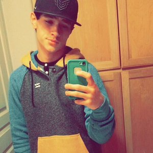 Profile Picture of Brandon Montoya (@b_montoya5) on Myspace