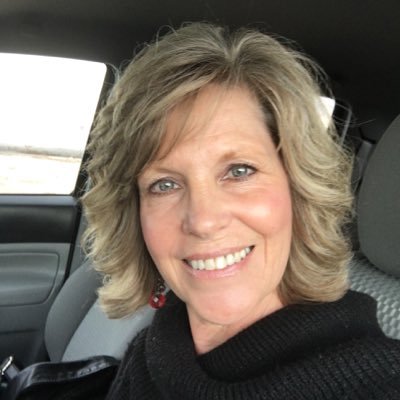 Profile Picture of Vicki Hull (@wyolife) on Twitter