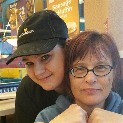 Profile Picture of Cassandra Schwartz (@schwartz2015) on Twitter