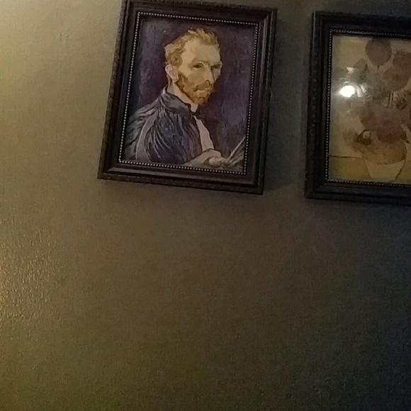 Profile Picture of Lydia Kotlarczyk (@lydiaspink) on Poshmark