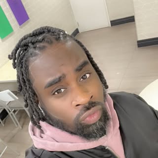 Profile Picture of DeVon Pierre 🖤🖤 (@muzikgenius) on Instagram